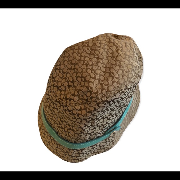 Super cute COACH bucket hat! - Picture 3 of 5